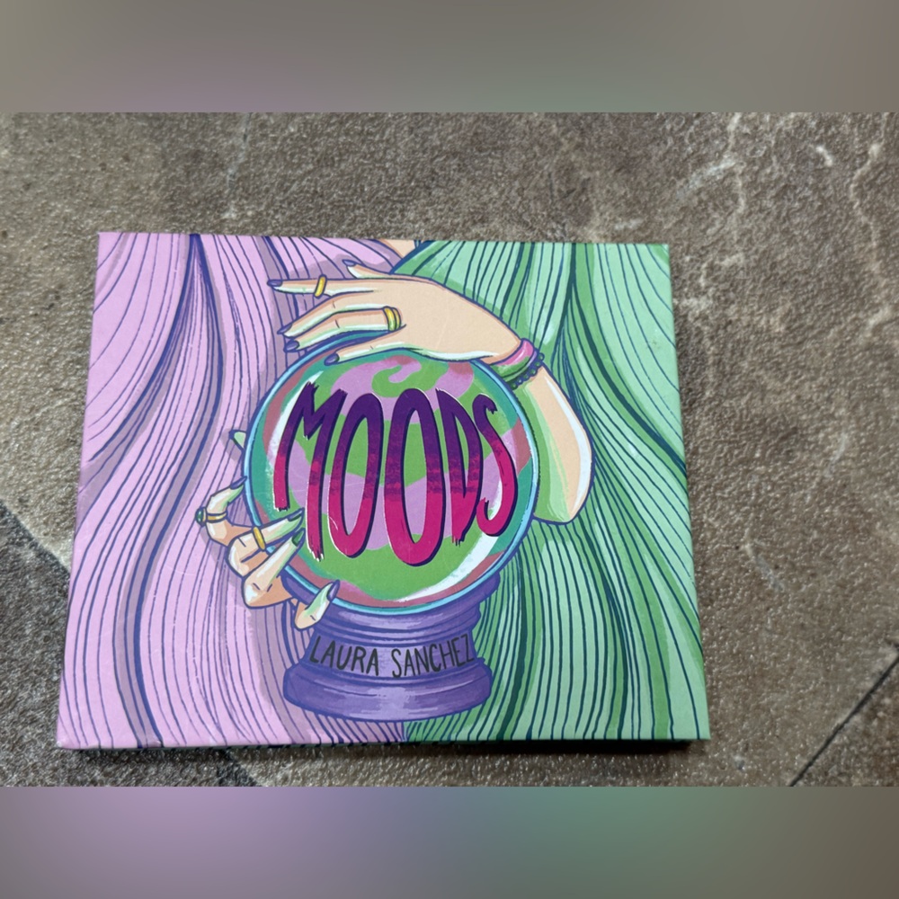 Laura Sanchez Moods Eyeshadow Palette